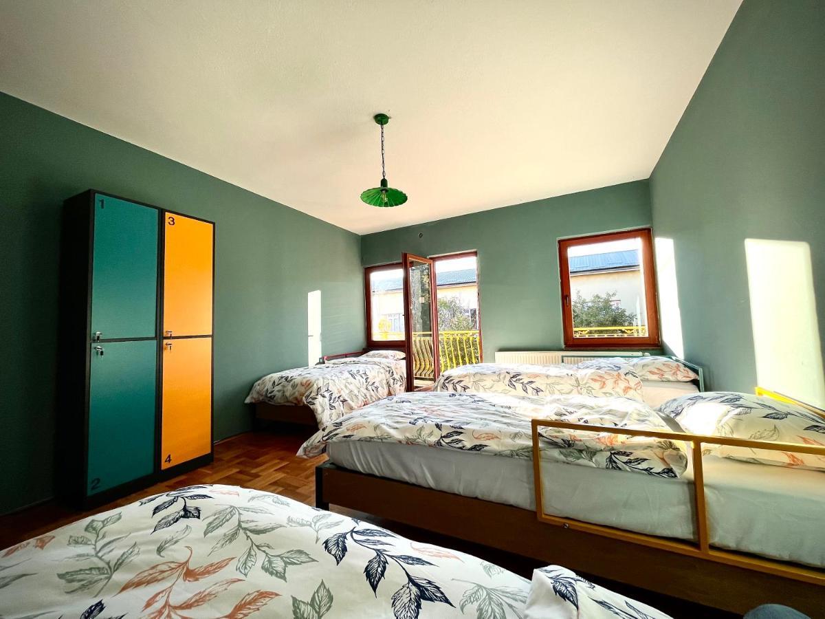 פרישטינה Hostel Prishtina Backpackers מראה חיצוני תמונה