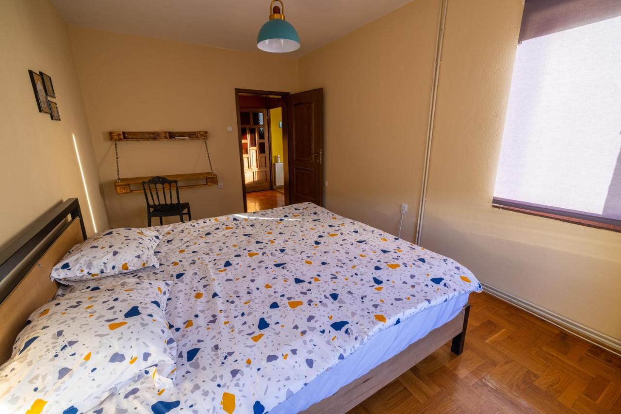 פרישטינה Hostel Prishtina Backpackers מראה חיצוני תמונה