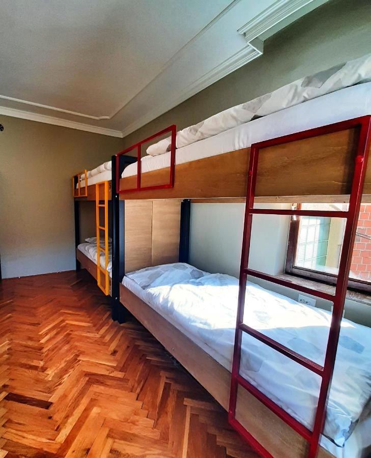 פרישטינה Hostel Prishtina Backpackers מראה חיצוני תמונה